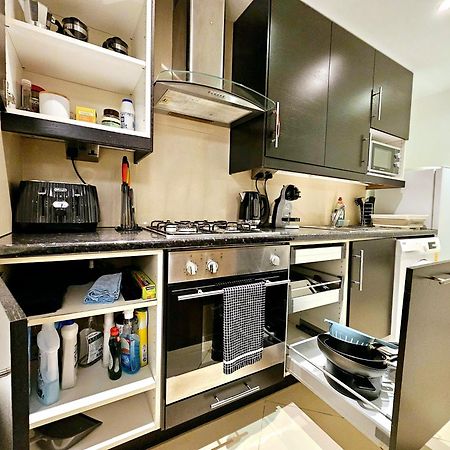 Modern Hyde Park Home With Private Entrance & Private Back Patio Near Bayswater & Paddington Stations Лондон Экстерьер фото