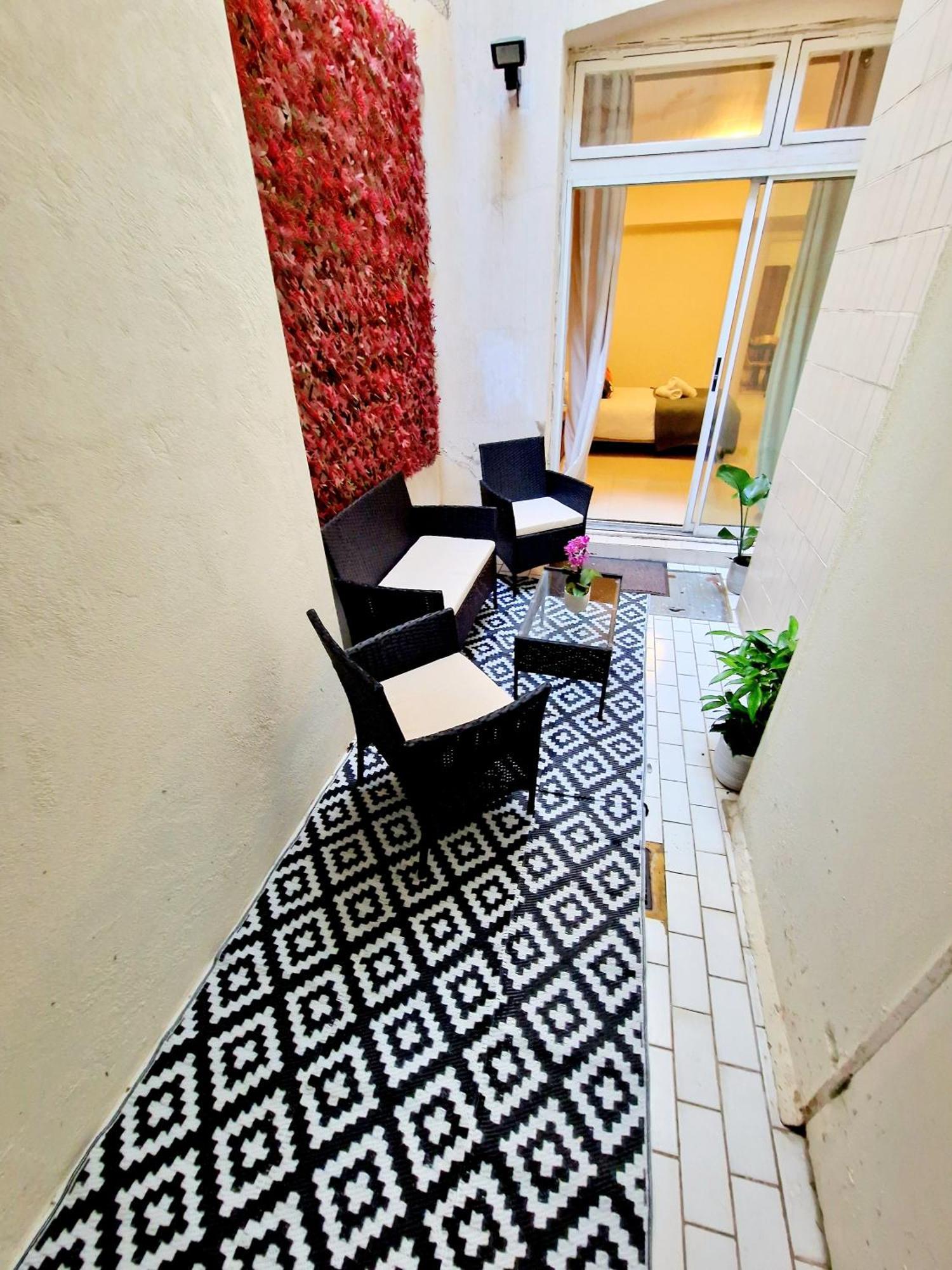 Modern Hyde Park Home With Private Entrance & Private Back Patio Near Bayswater & Paddington Stations Лондон Экстерьер фото