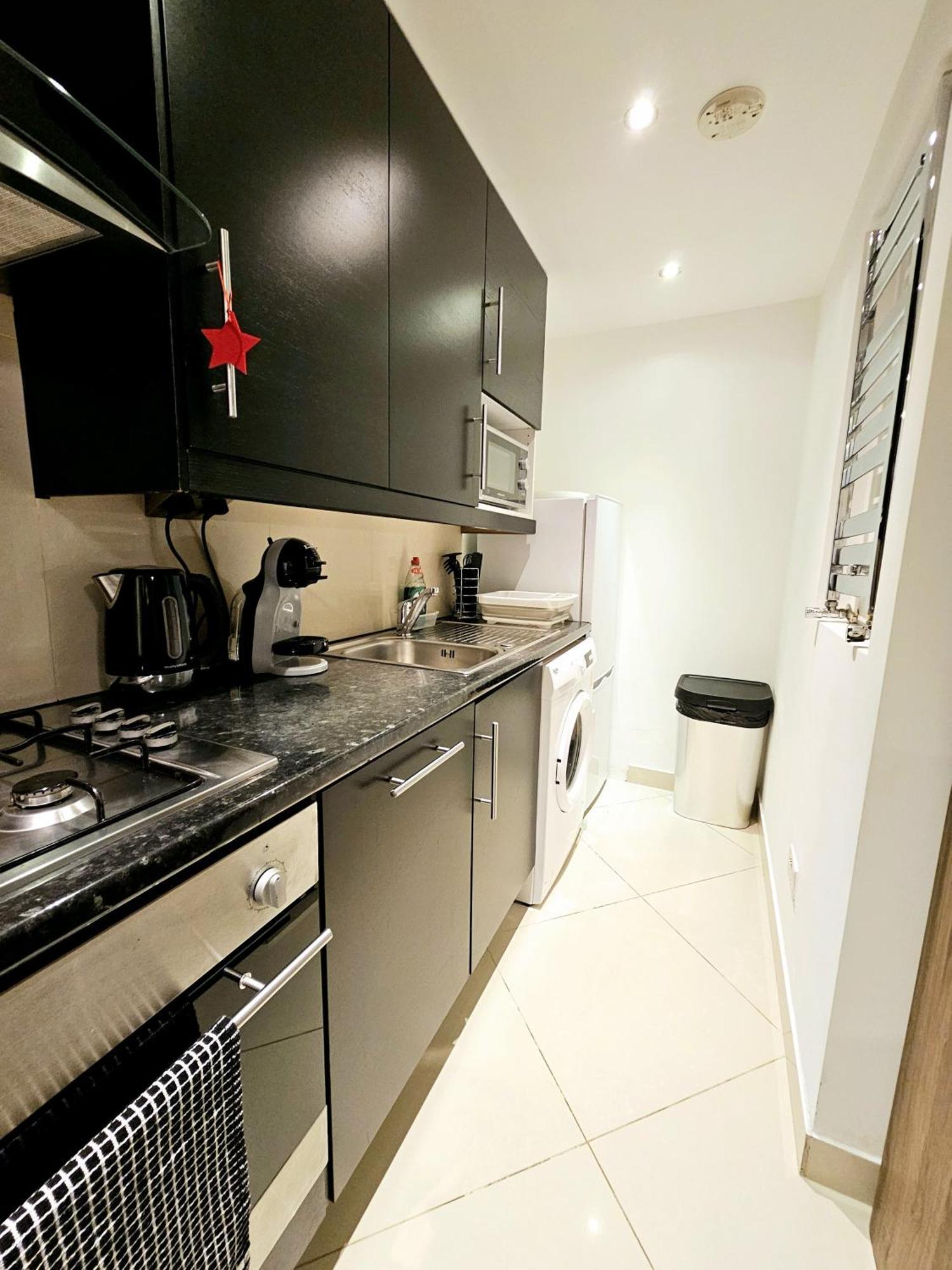 Modern Hyde Park Home With Private Entrance & Private Back Patio Near Bayswater & Paddington Stations Лондон Экстерьер фото